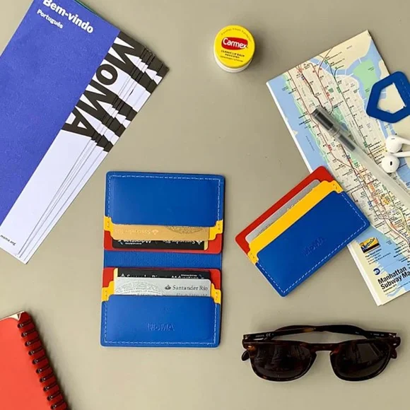 MoMA Primary Colors Recycled Leather Card Holder Wallet (2000) - Picture 2 of 10